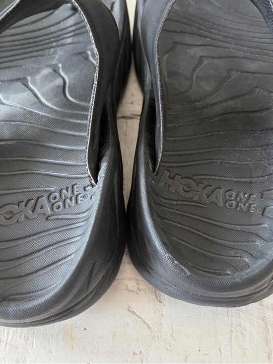 Hoka One One Ora Recovery Thong Sandals Women’s size 9 Men’s 7 Black Cushioned - Picture 6 of 11